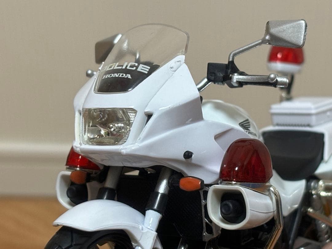 スカイネット アオシマ 1/12 ホンダ CB1300P 警視庁 白バイ 完成品
