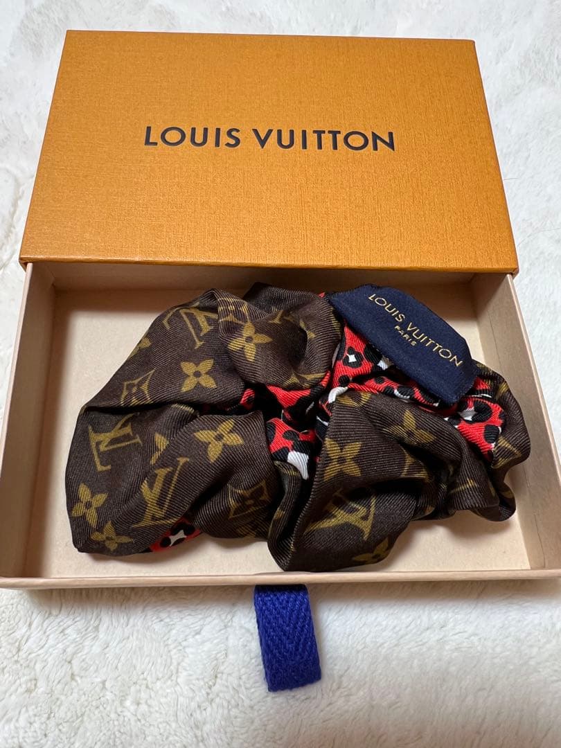 LOUIS VUITTON ヘアシュシュ モノグラム
