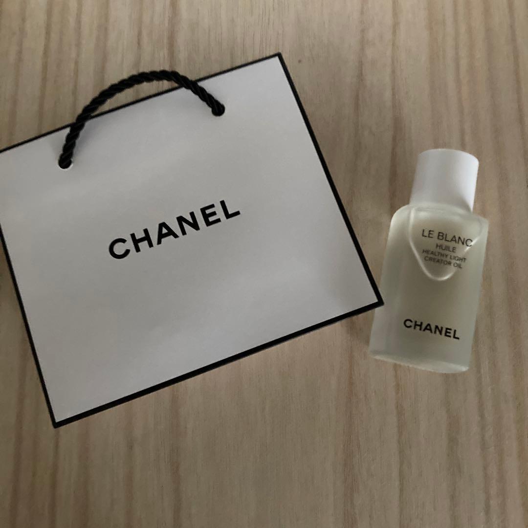 CHANEL ルブランユイル