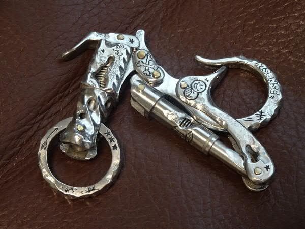 7sense 中山英俊 one make キーチェーン TETORI彫金 one makeガングリップナイフ/エイジングワークス(TT6 Legendary king