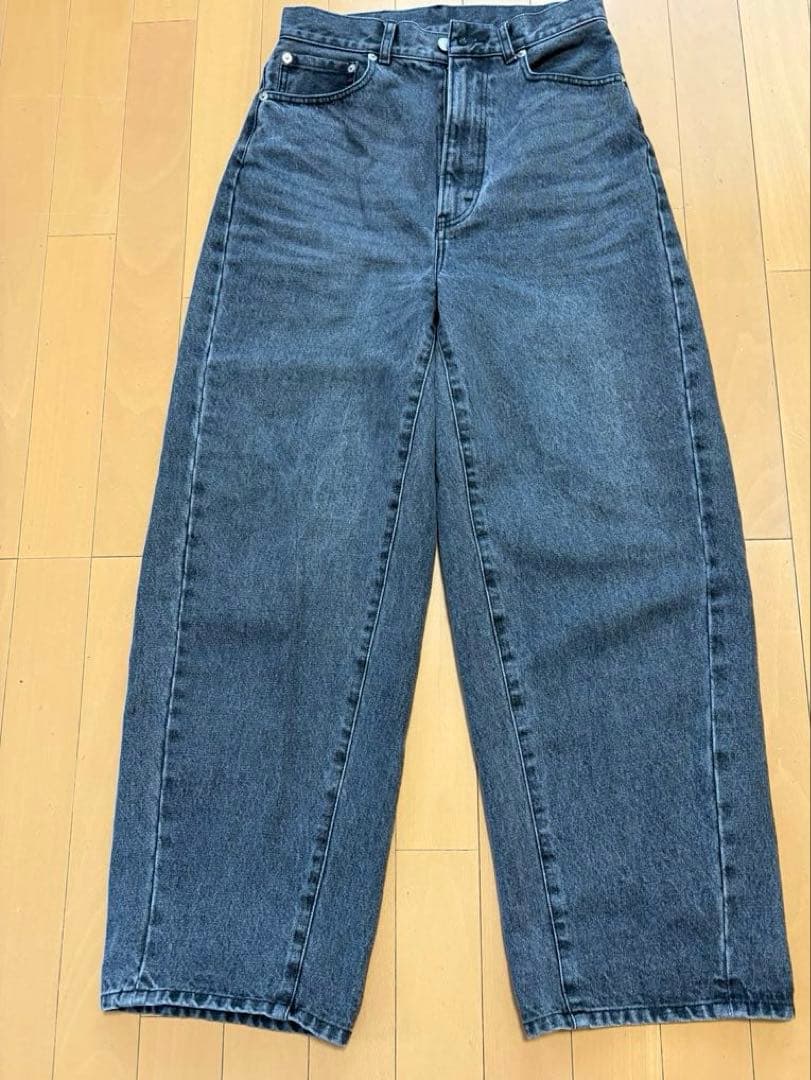 リグリーム カーブワイドデニム ブラックハイウエスト - メルカリ