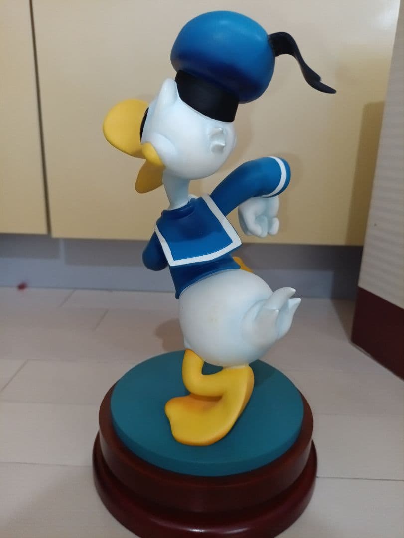 ディズニー ドナルドダック フィギュア スタチュー 置物 300体限定