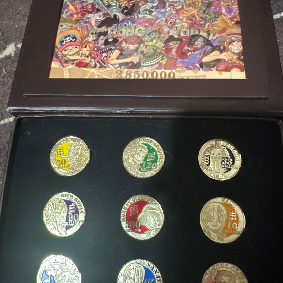 【非売品】ONEPIECE　懸賞　　5000セット限定　メダル ワンピース ONE PIECE 麦わらの一味 お宝コイン9種セット 56巻懸賞