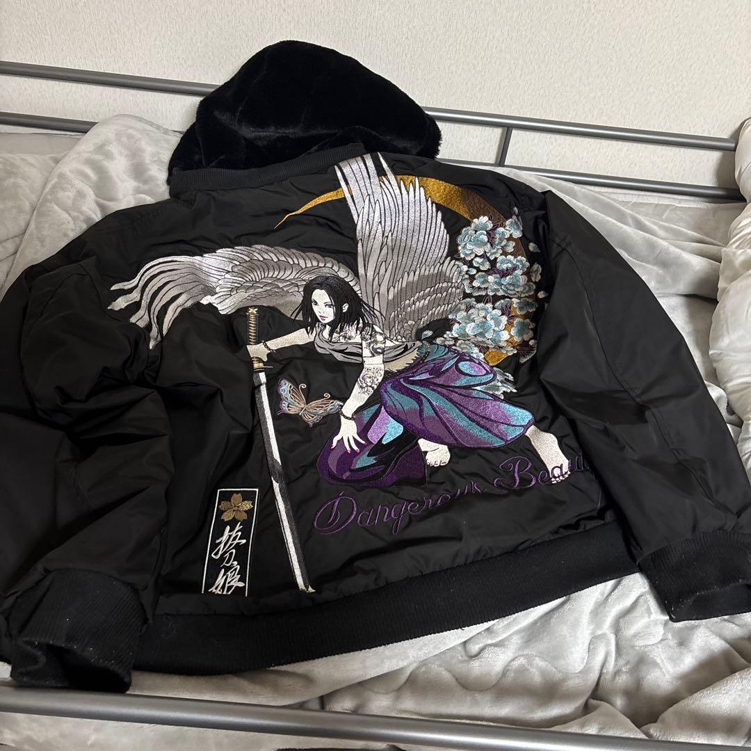 抜刀娘　　スカジャン　アウター 楽天市場】【抜刀娘】“葵：天女”総刺繍リバーシブルスカジャン ｜ 和柄