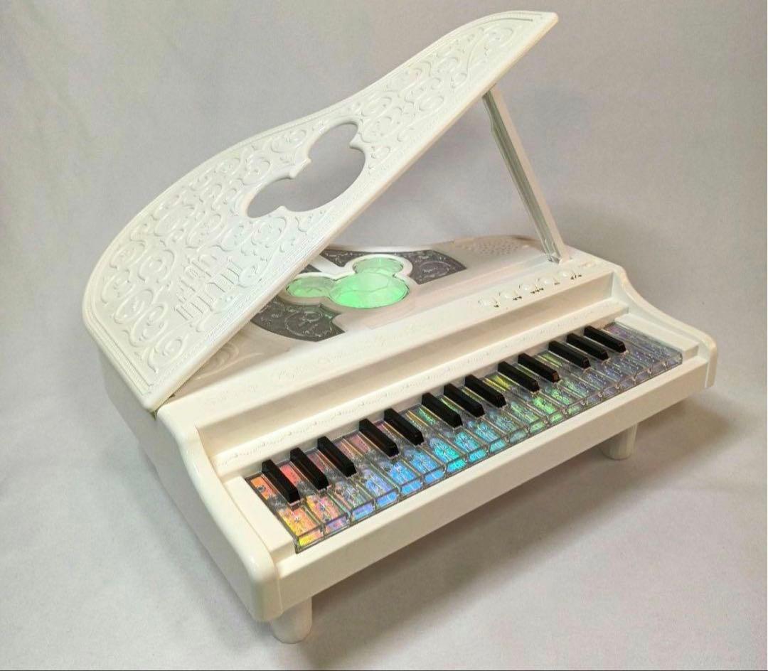 ディズニー＆ピクサーキャラクターズ ライト＆オーケストラグランドピアノ ディズニー＆ピクサーキャラクターズ ライト＆オーケストラグランド