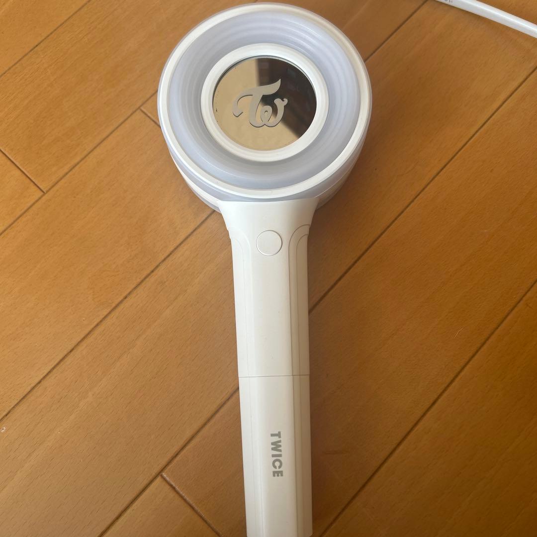 TWICE ペンライト ホワイト 箱付き - メルカリ