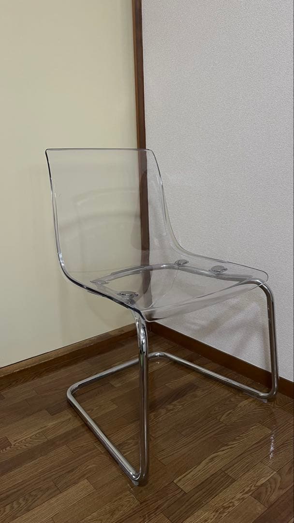 IKEAの人気チェア「TOBIAS（トービアス）」のクリア/クロム