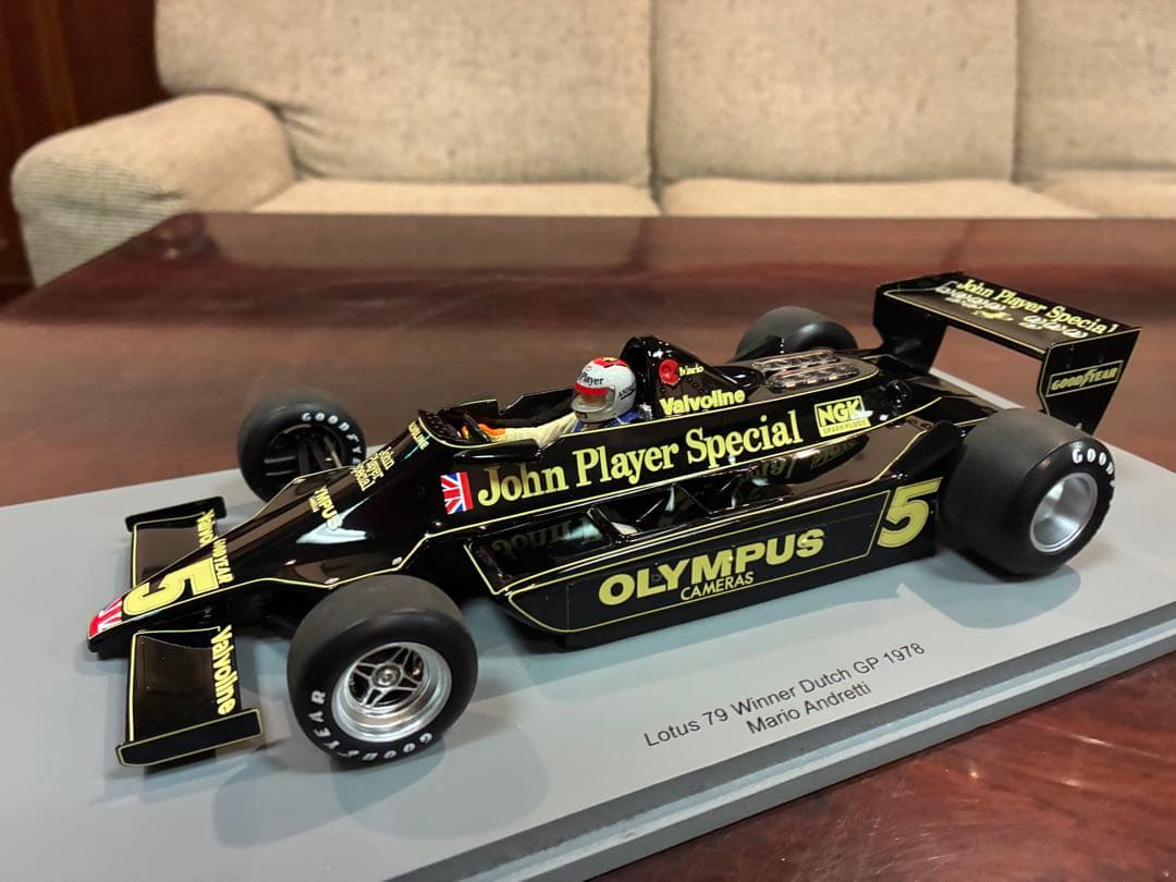 スパーク　1/18 ロータス79 1978 オランダGPウィナー