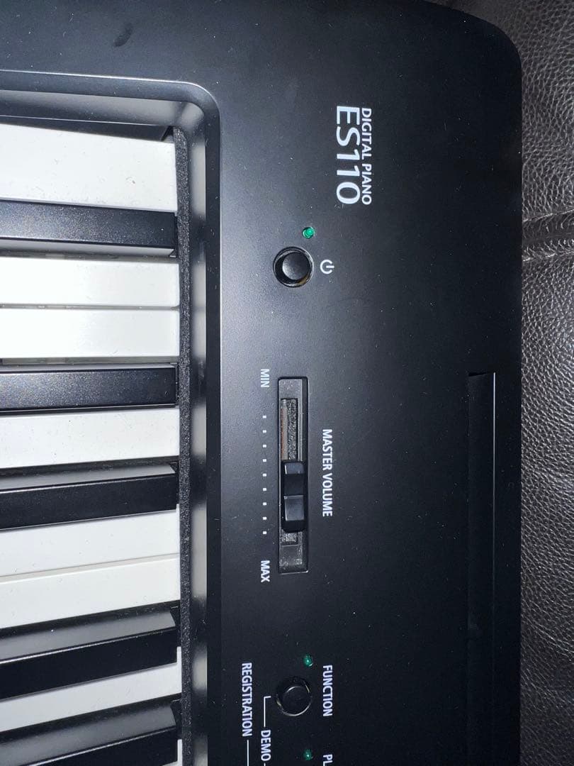 ES110 デジタルピアノ 88鍵 海外で好評のポータブルデジタルピアノ『ES110』 国内に登場