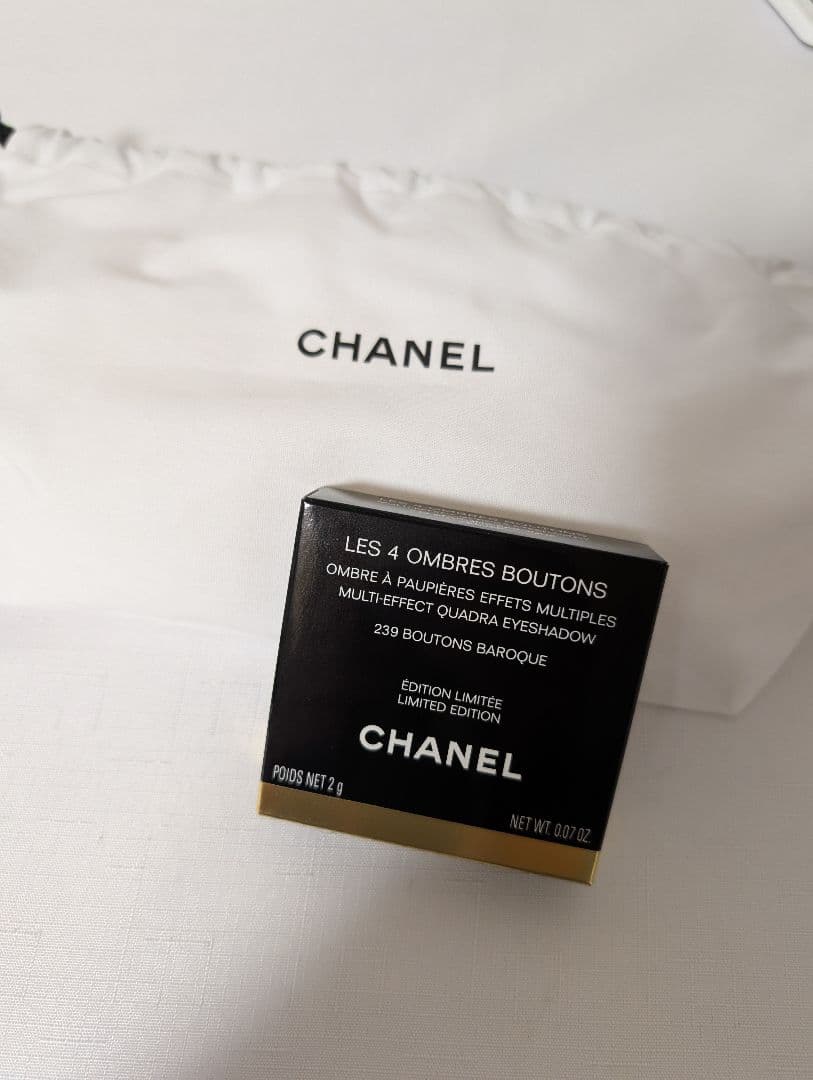 CHANEL レ キャトル オンブル ブトン 219 ブトン クチュール