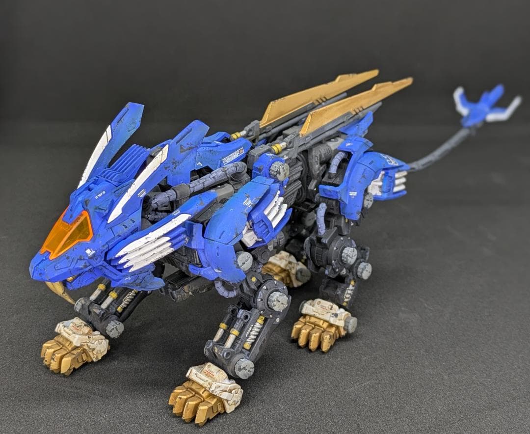 ゾイド　リアライズモデル RMZ-001　ブレードライガー　塗装済み完成品