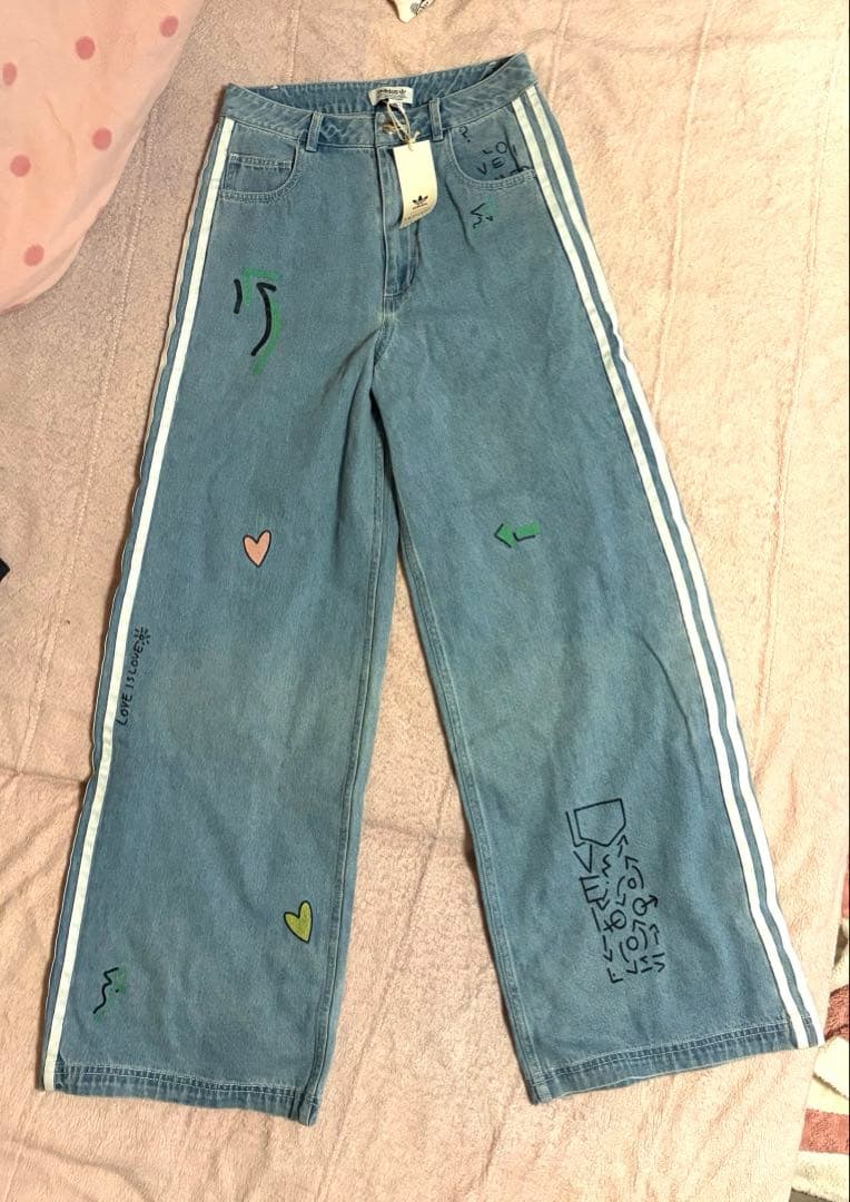 アディダス　ジーンズ