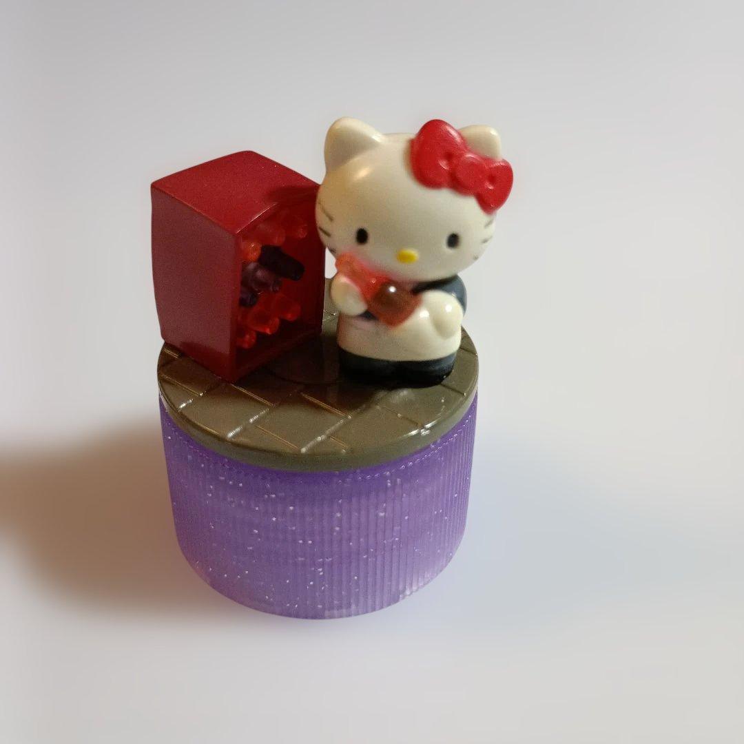 d*7様 平成レトロ☆ハローキティ ペットボトルキャップ 4個セット