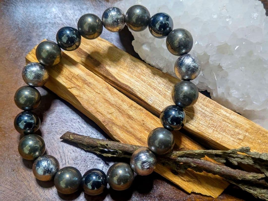 店舗閉店セール☆ギベオン隕石5pcs × ヘマタイト × 黄鉄鉱 ブレスレット