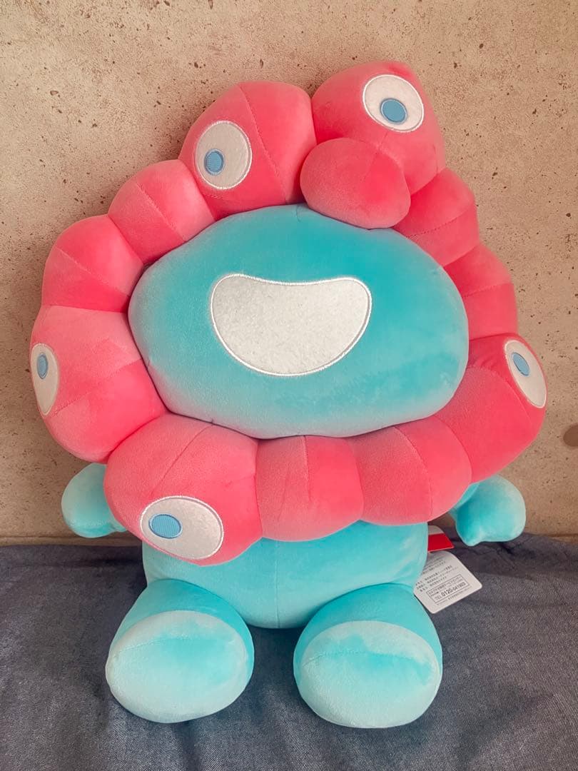 ミャクミャク　パステルカラー　ぬいぐるみ