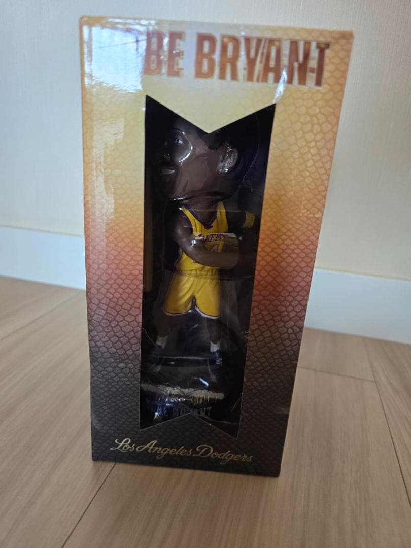 KOBE BRYANT コービー・ブライアント ボブルヘッド ドジャース球場