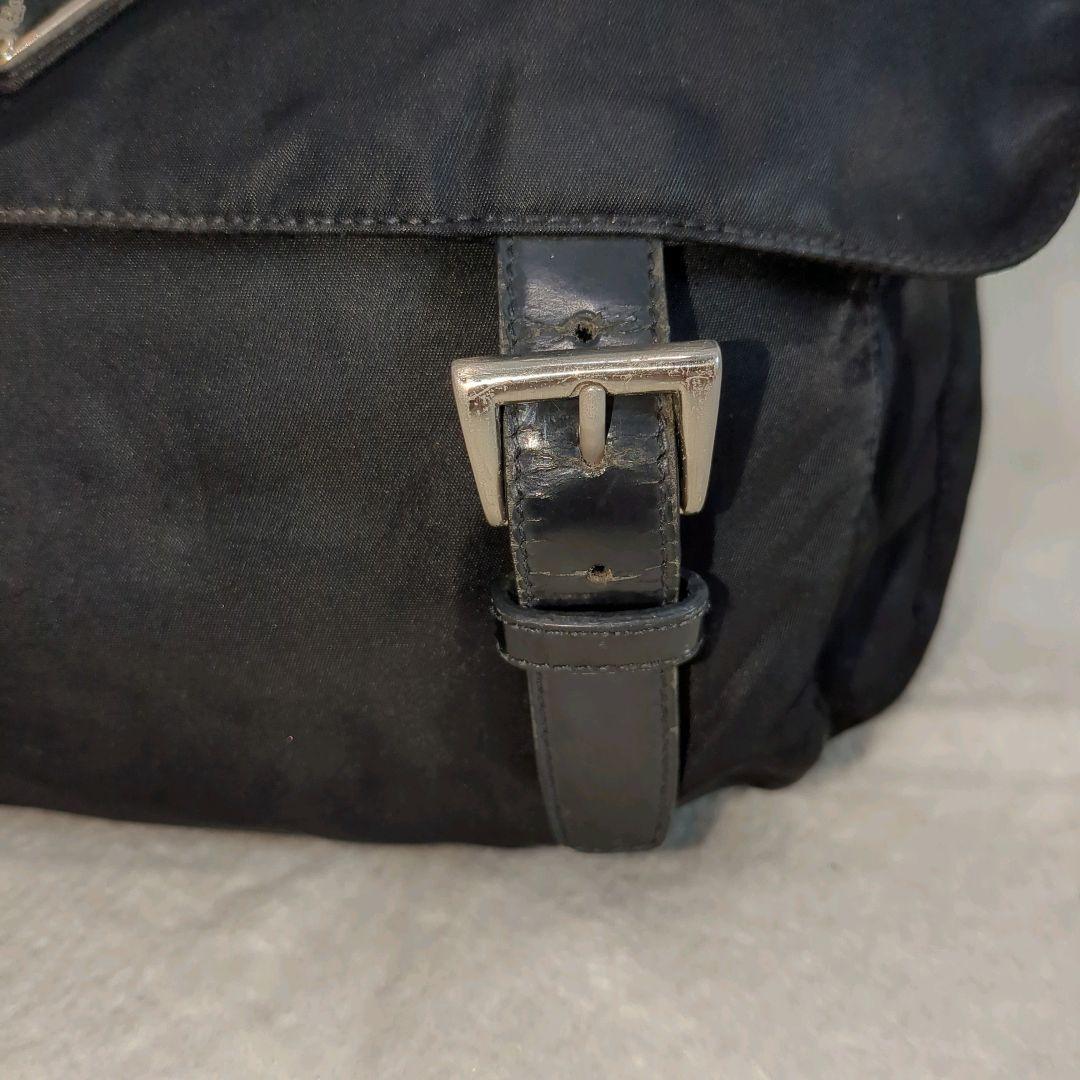 PRADA メッセンジャーバッグ ブラック 三角ロゴ レザー テスート