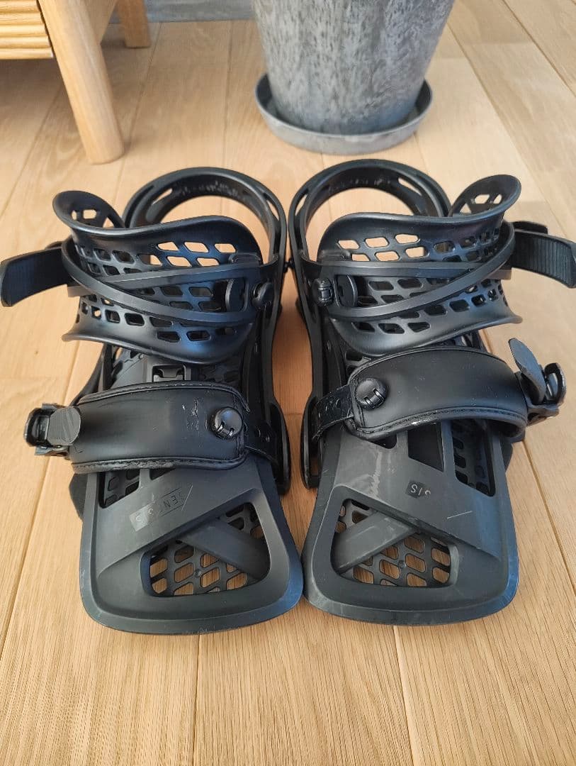 Burton ジェネシス(Mサイズ)　スノーボードビンディング ブラック