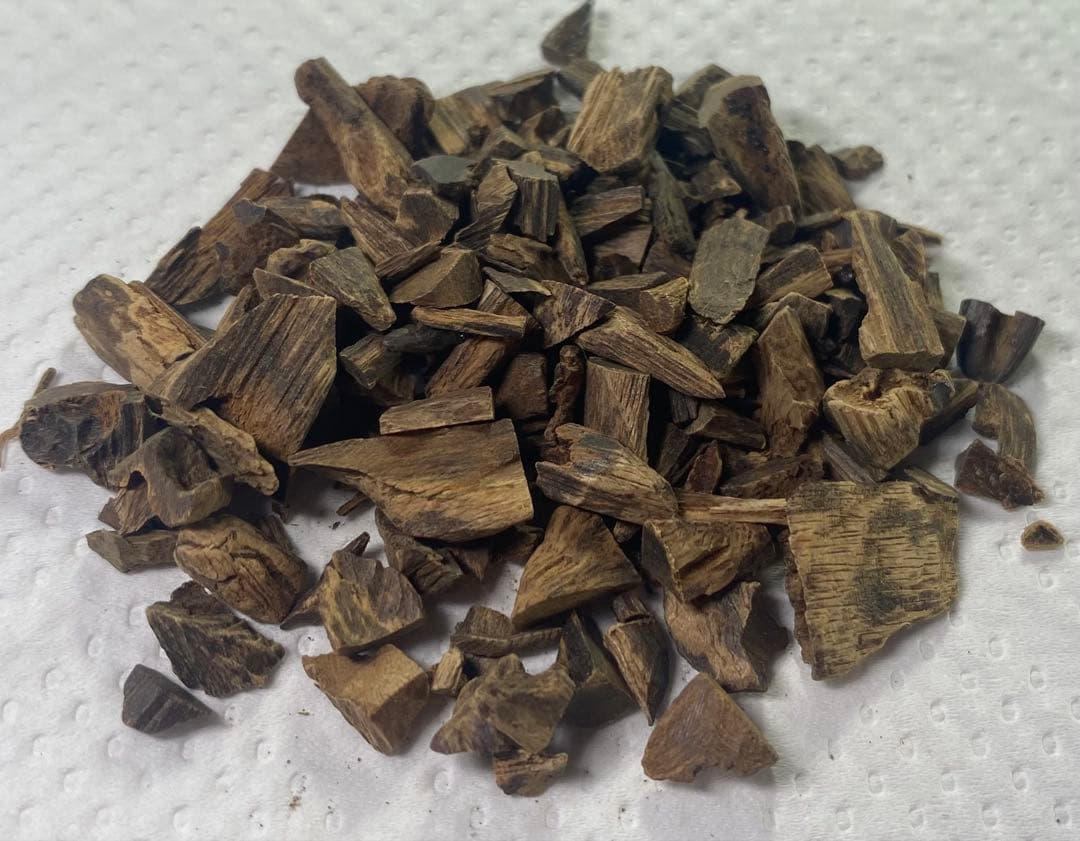 香木 お香用 茶色9gベトナム産沈香 聞香用 沈香 伽羅 香道