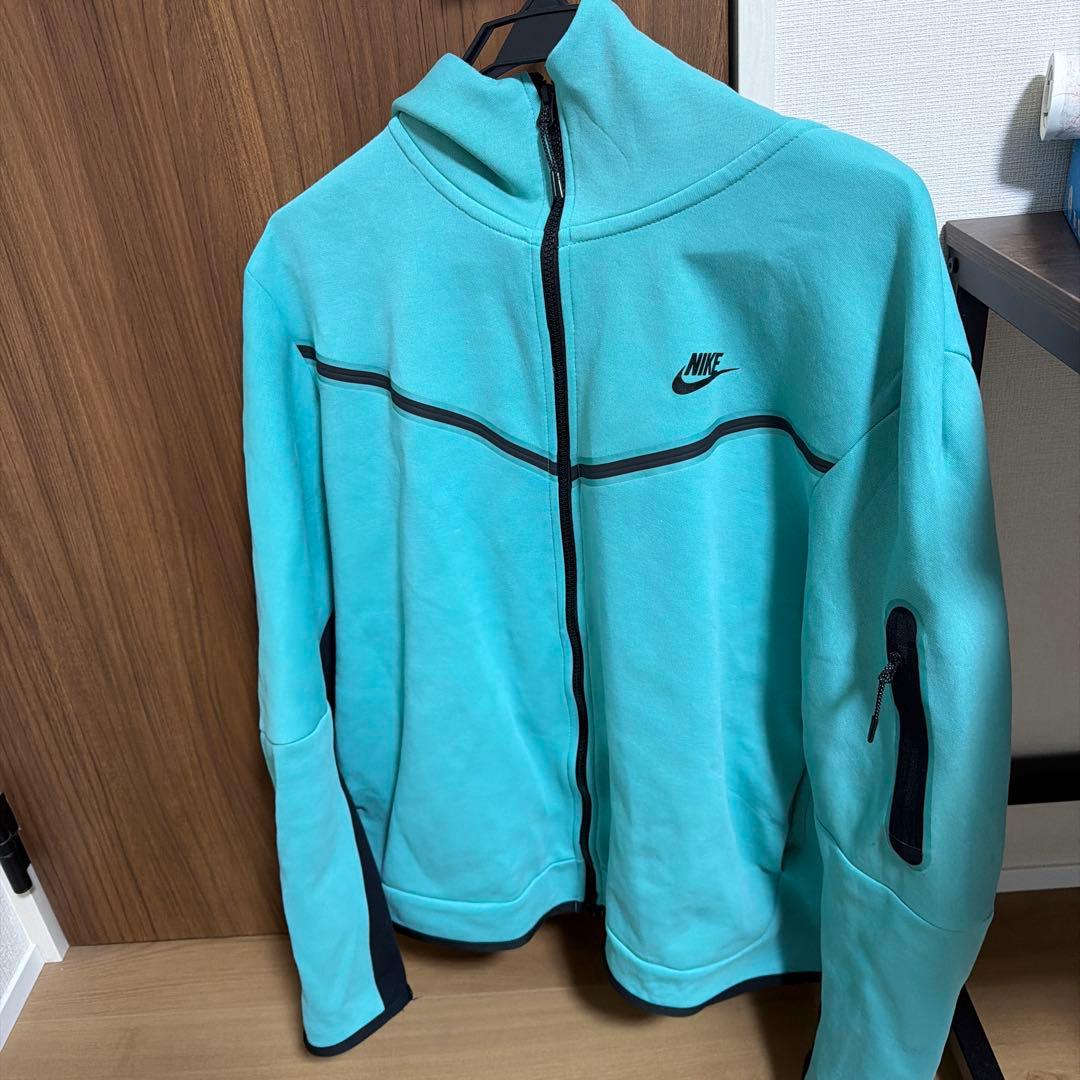 NIKEテックフリースティファニーブルー 激レア 希 少 - メルカリ
