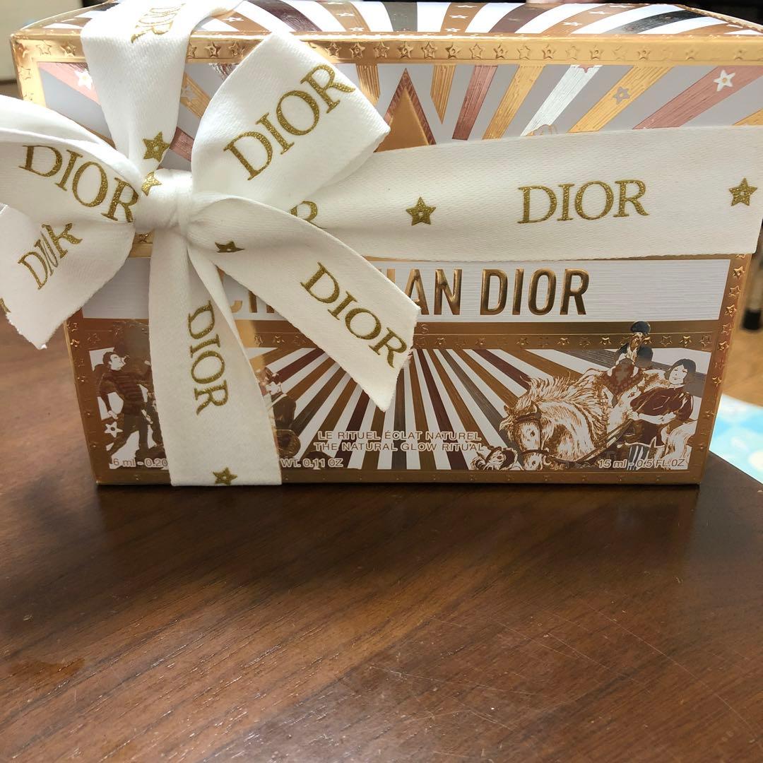 定価 10,450円 新品未使用 Dior2025ホリデーオファーセットポーチ付