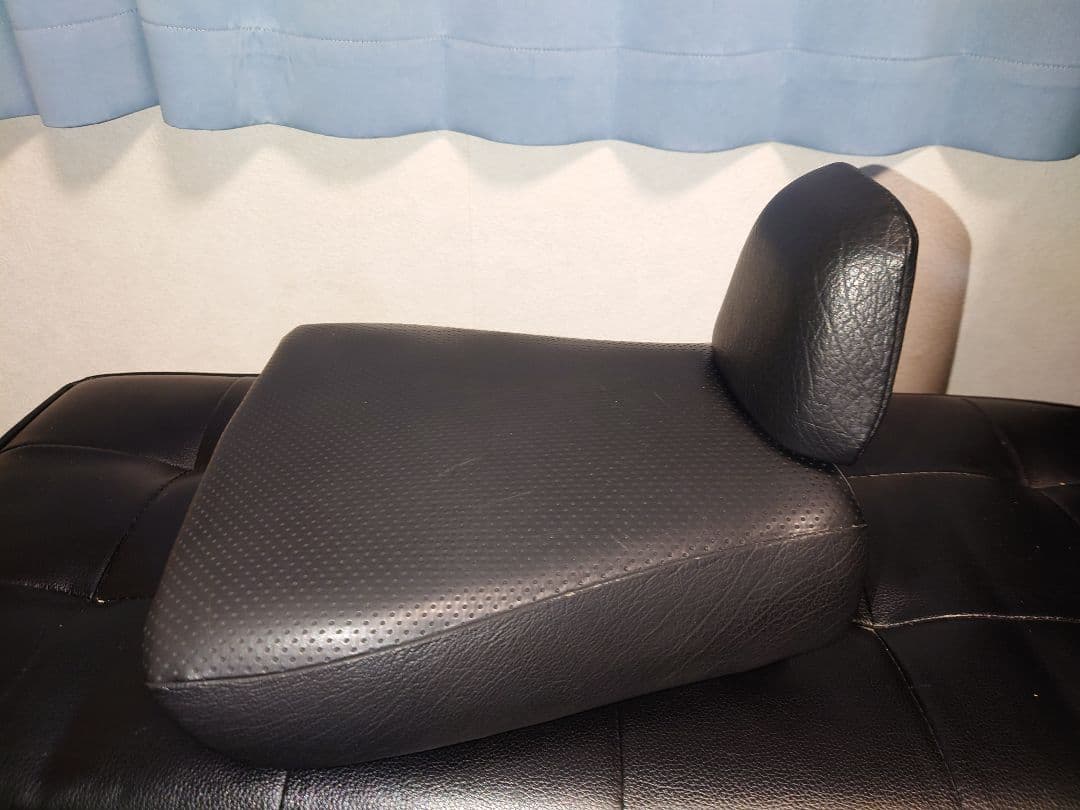 希少　スズキ　GS1200SS　BC-GV78A　純正　シングルシート　中古