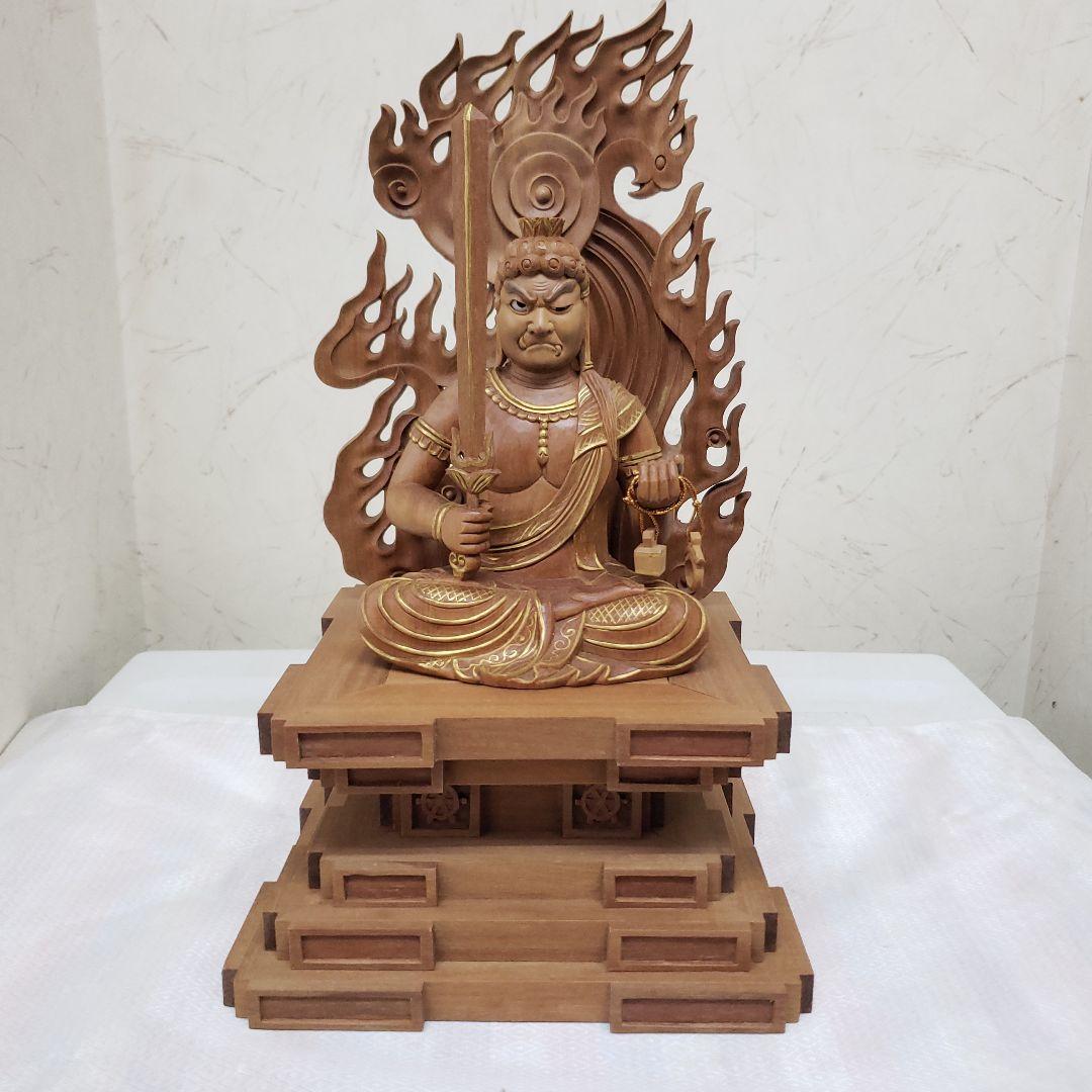 Ｂフライデー　魔除★アフリカ白檀 不動明王座像4寸 眼入・瑟瑟座★
