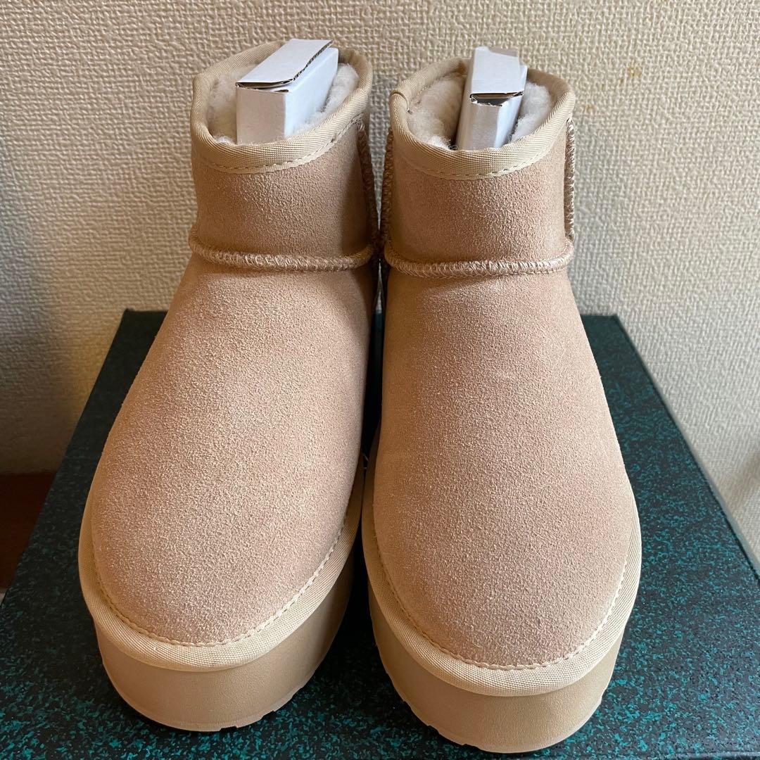 【新品】箱無 EMU Australia ムートンブーツ ベージュ 24cm/7