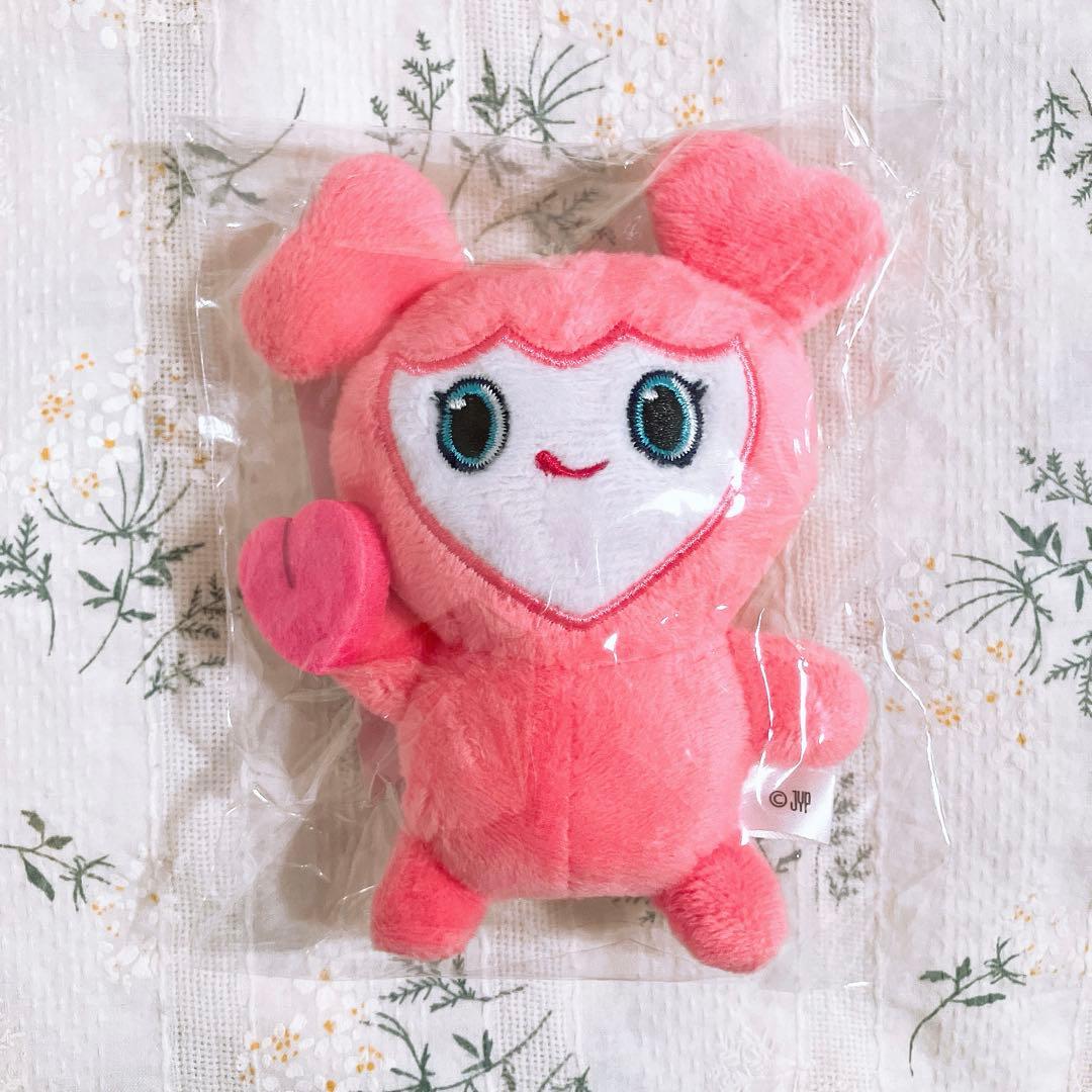 新品 TWICE モモ モブリー HAPPY HAPPY ラブリー ぬいぐるみ - メルカリ