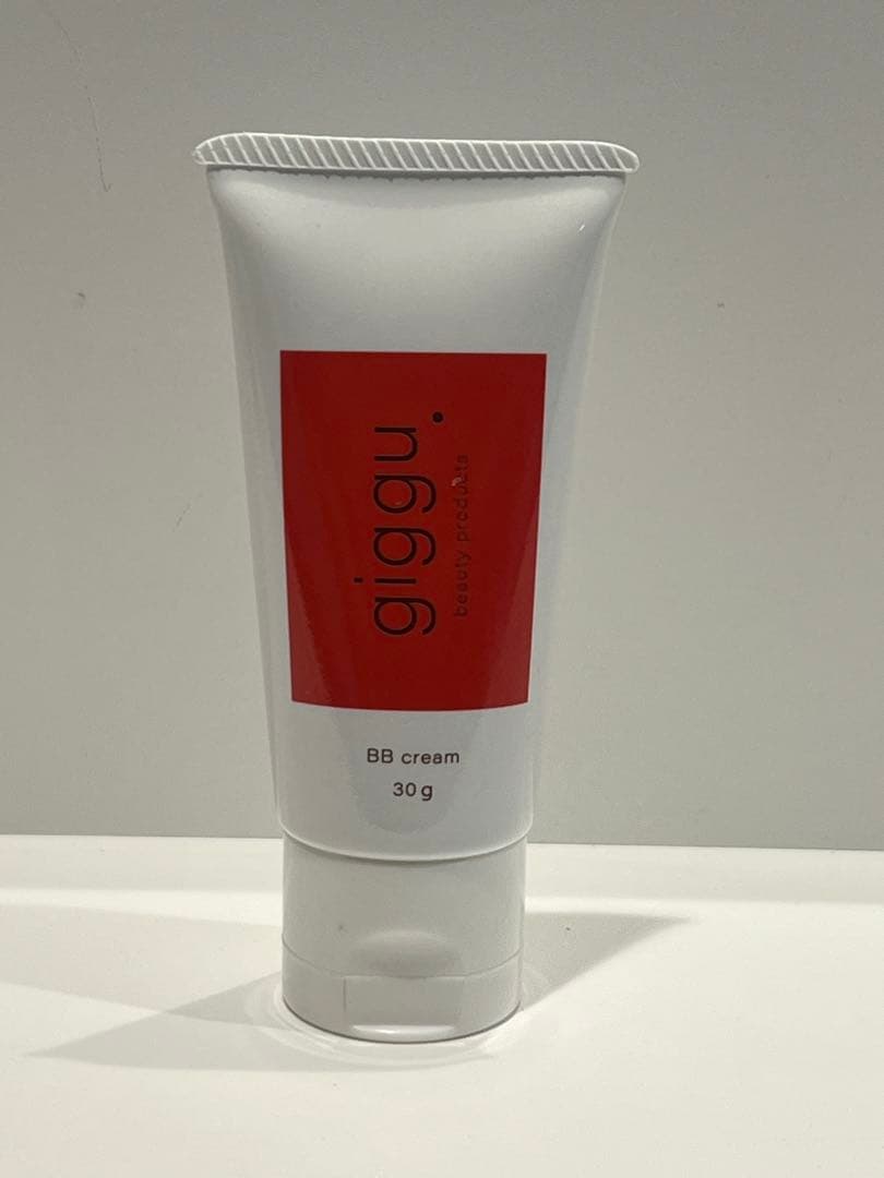 giggu スキンBBクリーム（化粧下地）30g MADE IN JAPAN