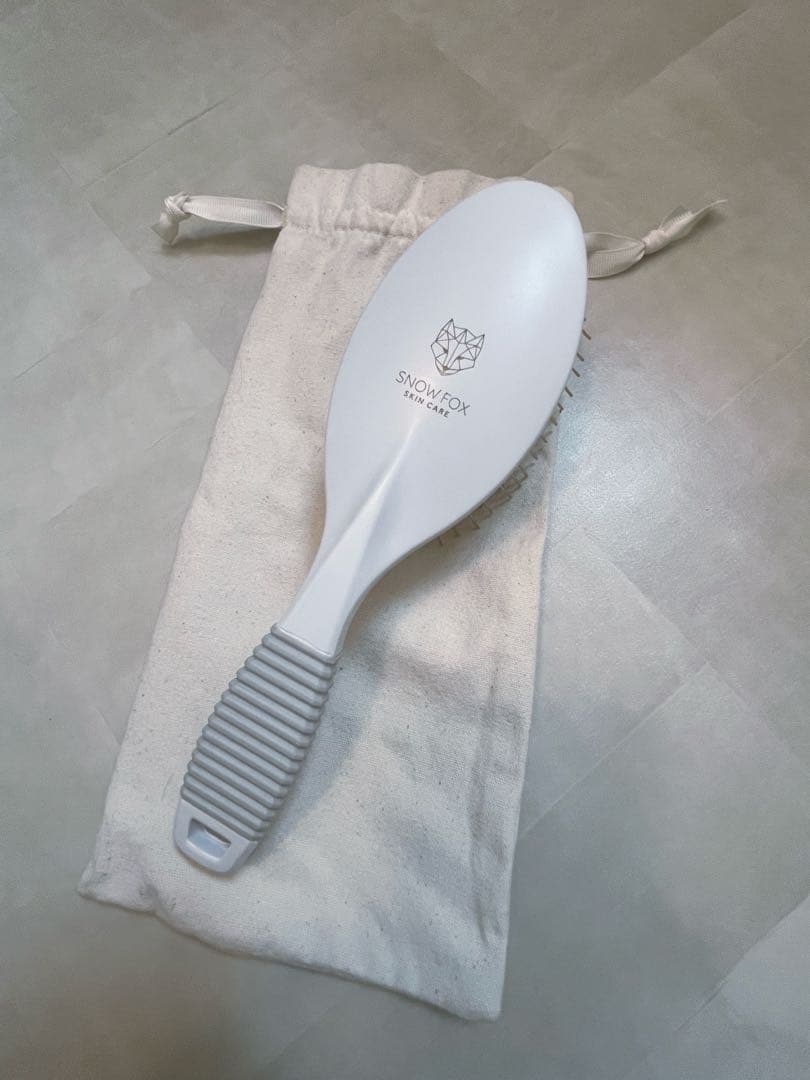  FOX スノーフォックス　ゴールドスカルプブラシ