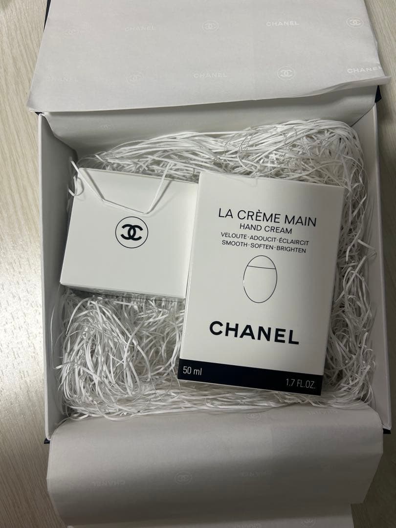 CHANEL ハンドクリーム　リップバーム 楽天市場】【国内正規品・公式ギフトBOX付】CHANEL シャネル リップ