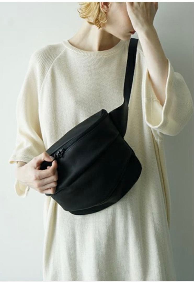 VU PRODUCTヴウ プロダクト panel body bag 鹿革