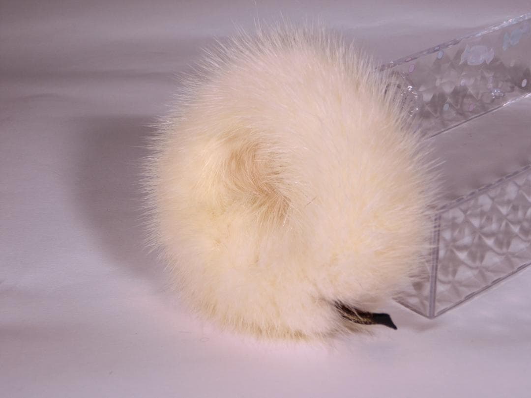 ホワイトアイボリー ファー ヘアゴム Alexandre