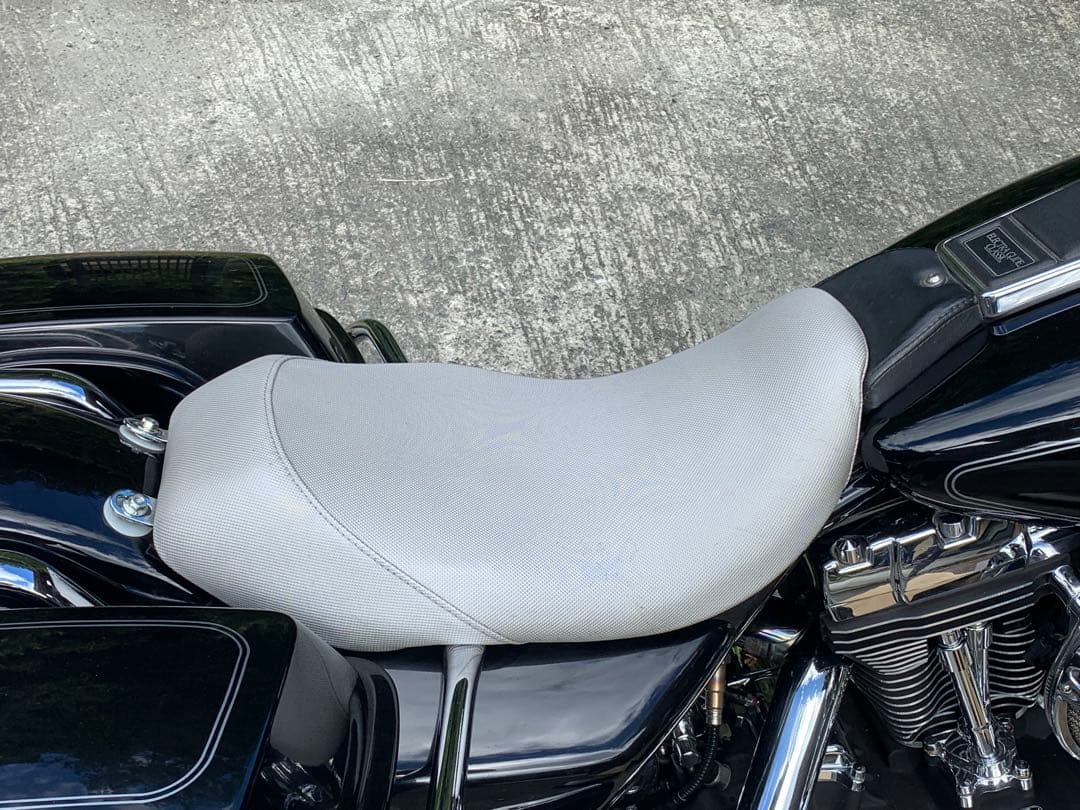 ハーレー　ツーリングモデル　シングルシート