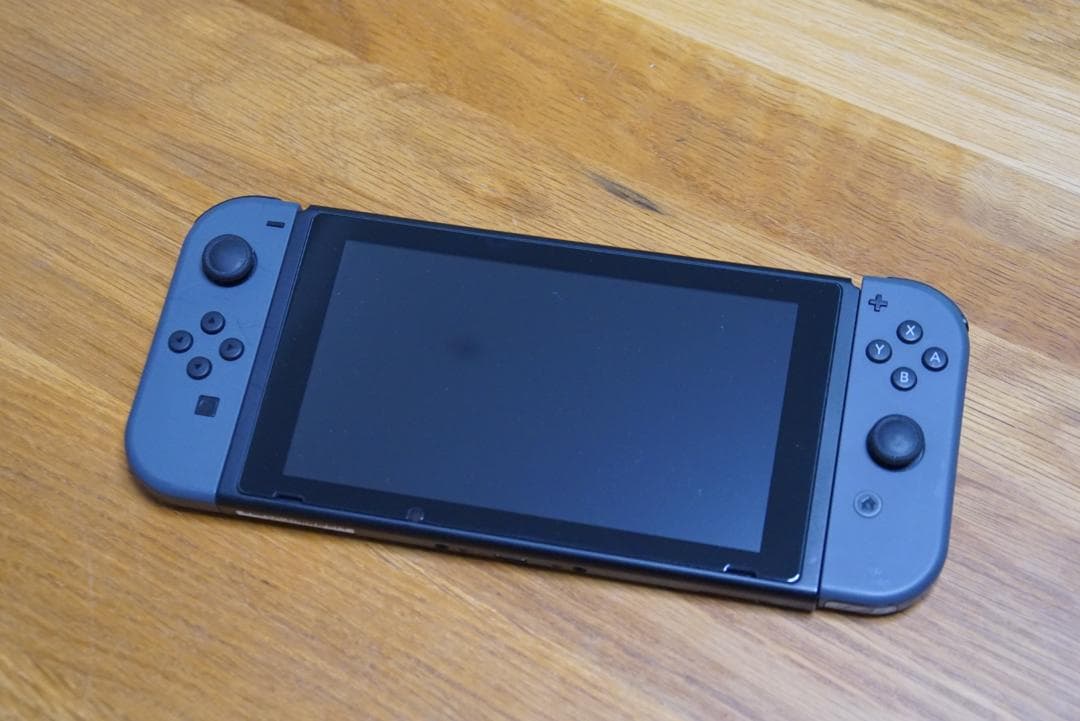 美品・使用頻度少　Nintendo Switch 本体（グレー）＆付属品セット