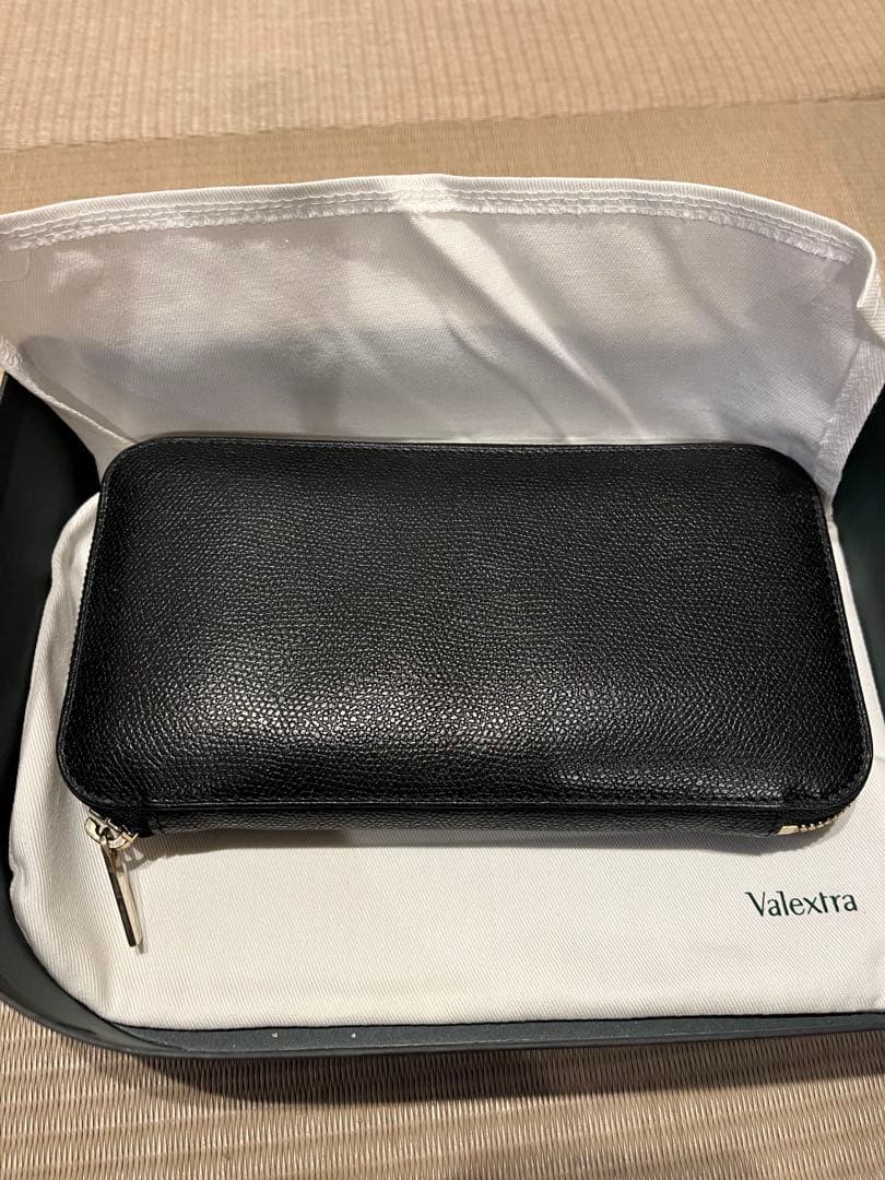 Valextra ブラック レザー 長財布