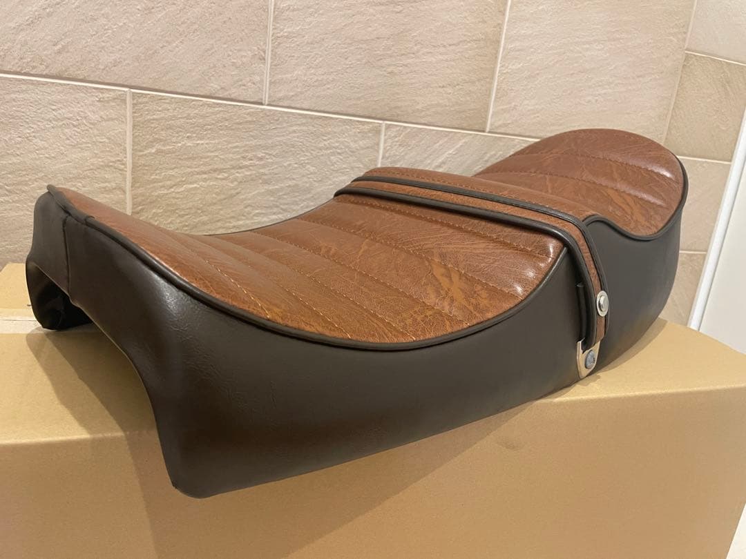 特注CB750FOUR CB750K タックロール シート アンコ抜き - メルカリ