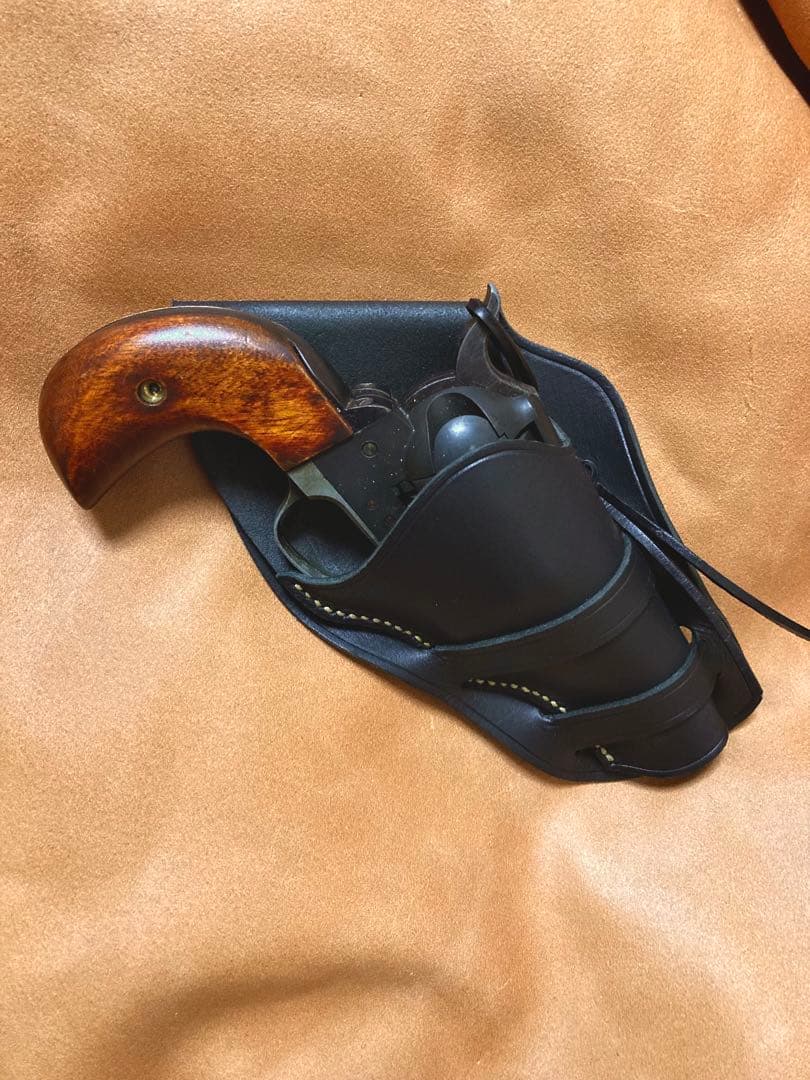 コルトSAAシェリフズ用右利きレザーホルスター No.817