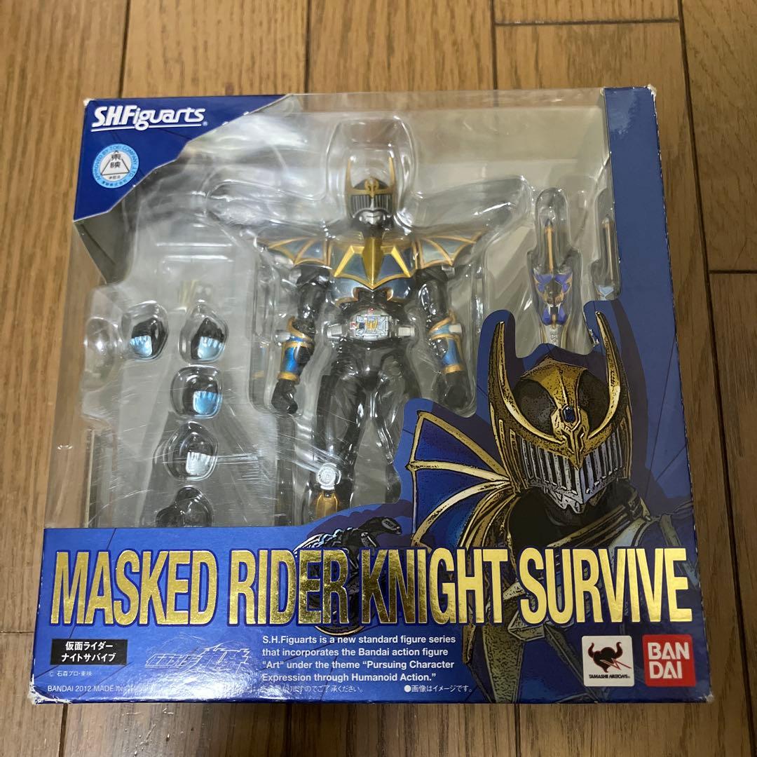 フィギュアーツ　仮面ライダー　ナイト　サバイブ　龍騎　リュウキ　ガヴ　ギーツ