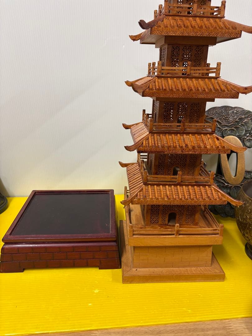 昭和レトロ五重の塔置物（木製）✨【新春お宝雑貨市】✨ | Shop at