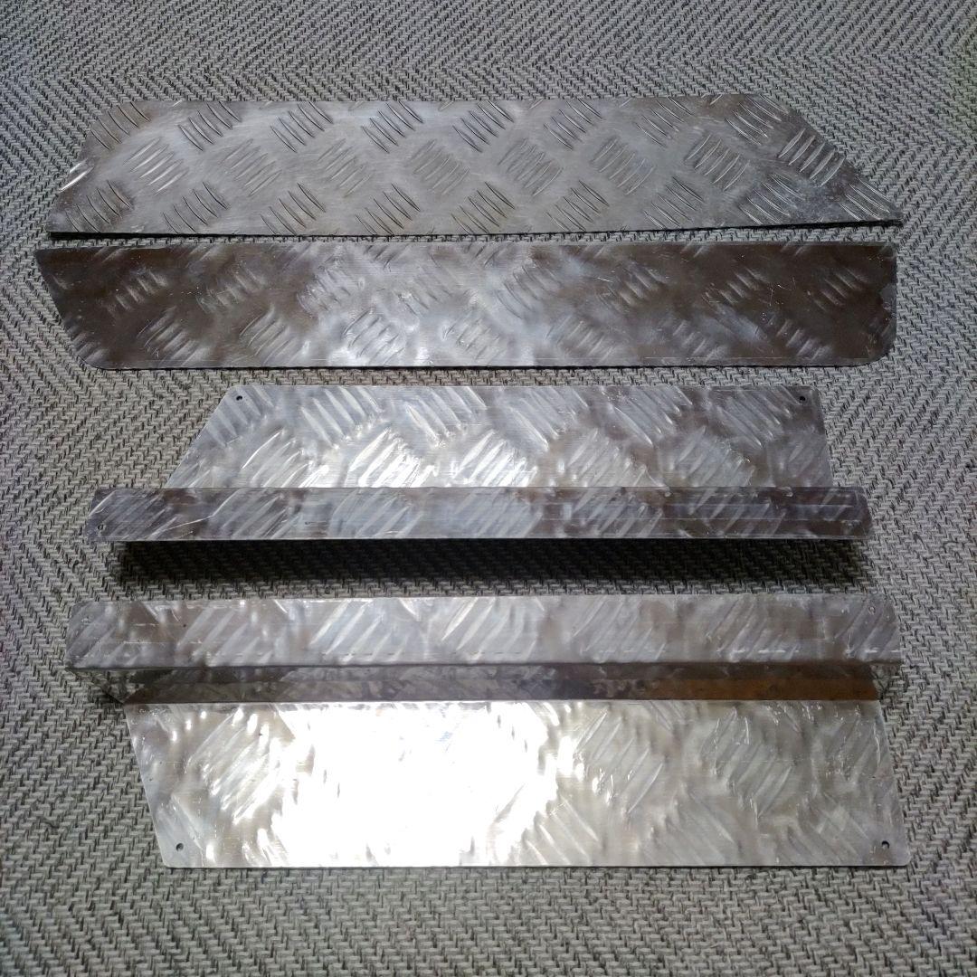 【たぁ】デリカD5　アルミ製　ステップカバー4個セット 楽天市場】デリカd5 サイドステップガード スカッフプレート