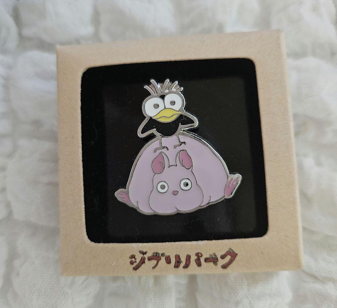 千と千尋の神隠し・坊ネズミとハエドリ オリジナルピンバッジ - メルカリ