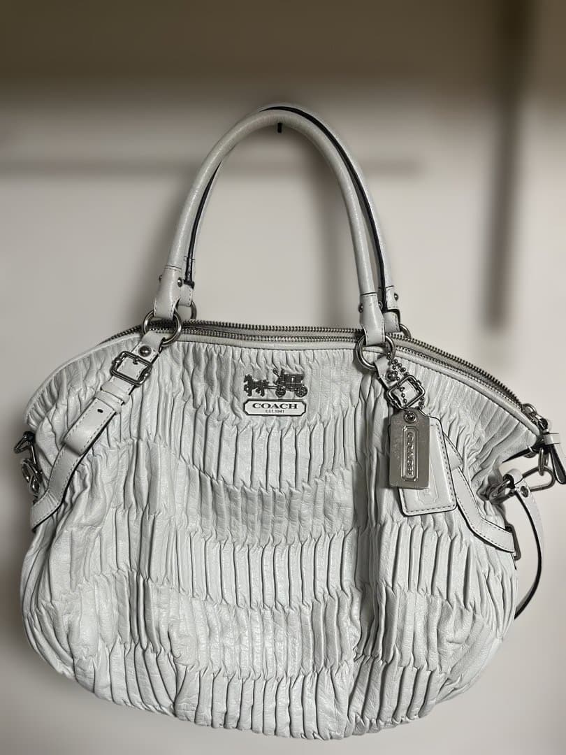 COACH プリーツ加工 ハンドバッグ ホワイト 楽天市場】コーチ ハンドバッグ 2way ショルダーバッグ 斜めがけ