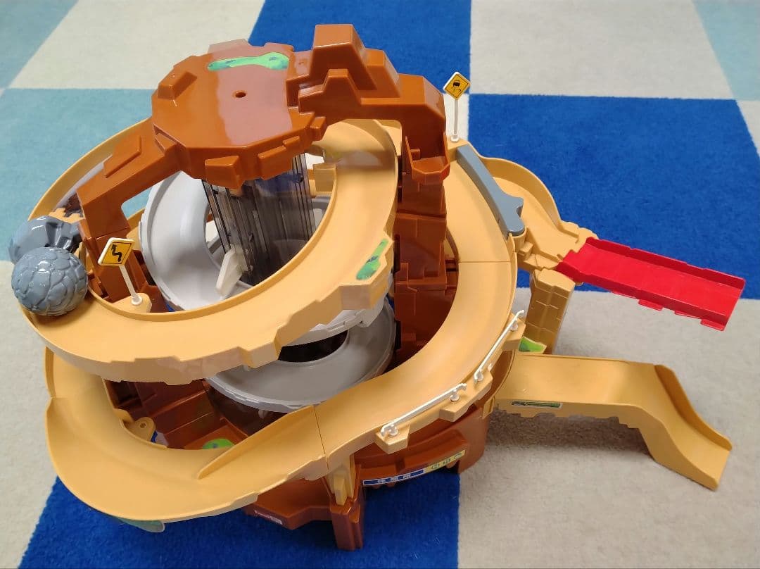 トミカ　どうろセット　マウンテン　オフロード　全18セット