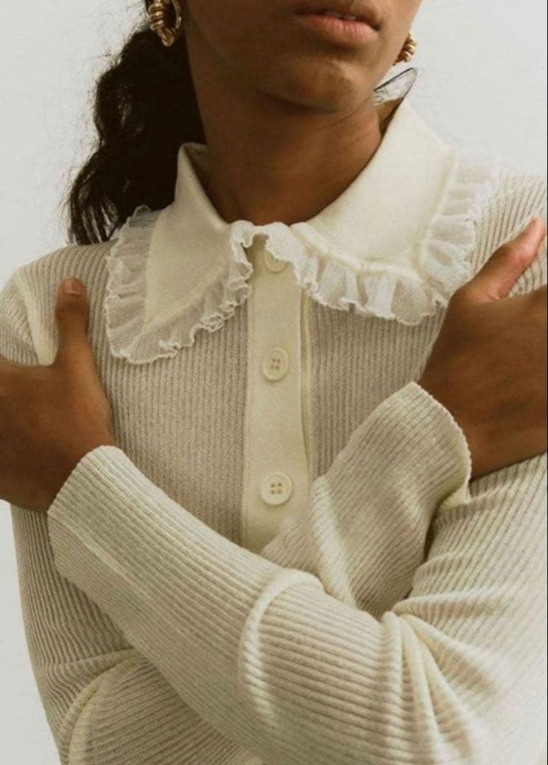 24時間セール　MACHATT フリルカラーリブニット　アイボリー