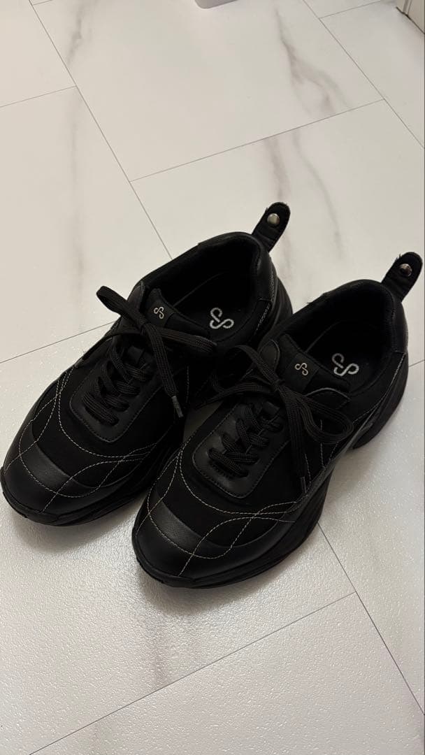 かつきくん着用　OAO Sunlight スニーカー