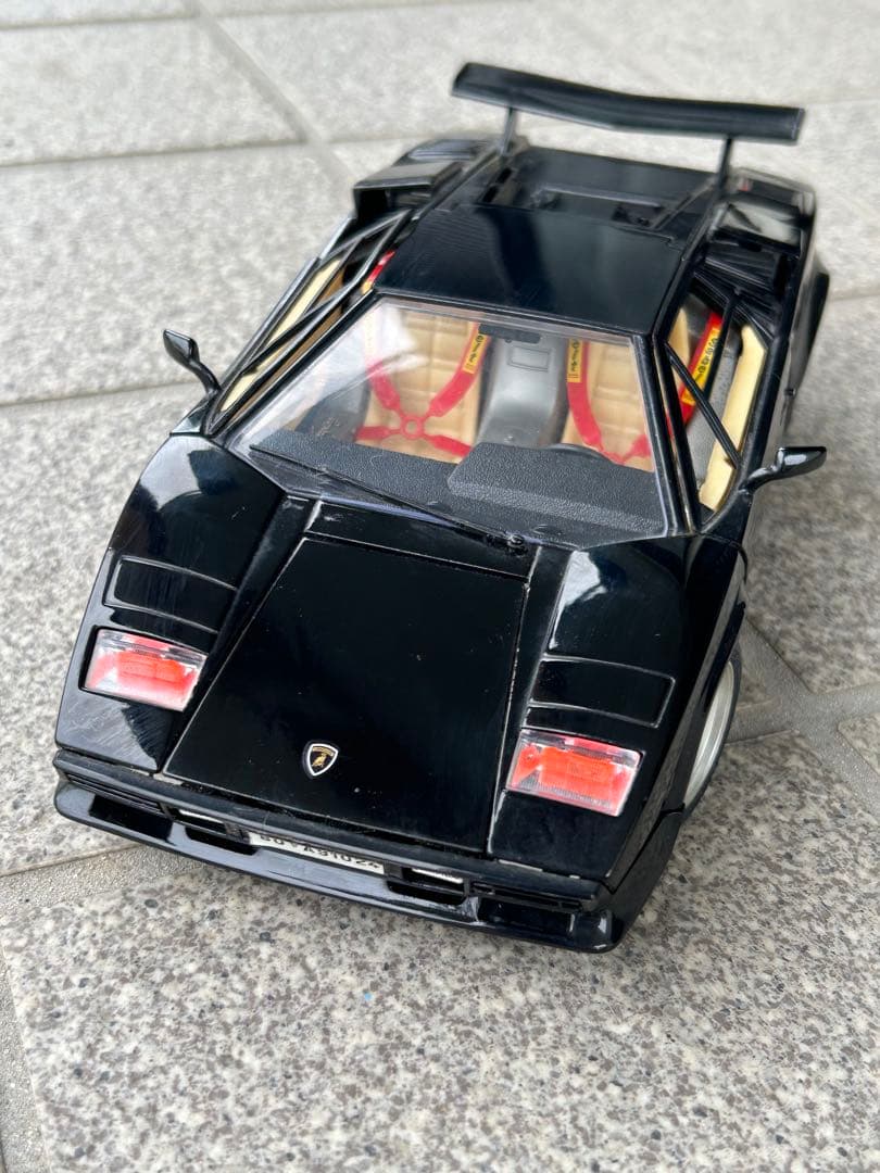 ブラーゴ】ランボルギーニ カウンタック(1988) 1/18スケール - メルカリ