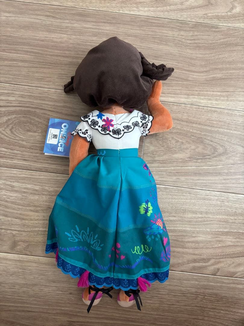 ディズニーオンアイス ミラベルと魔法だらけの家 ミラベルぬいぐるみ