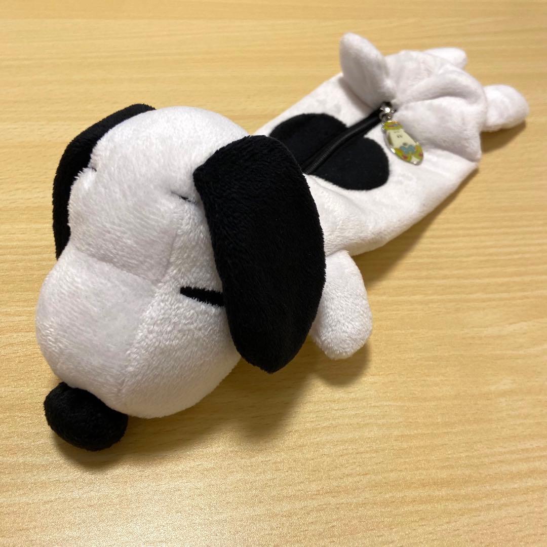 SNOOPY スヌーピー ぬいぐるみペンケース USJ限定イースターチャーム